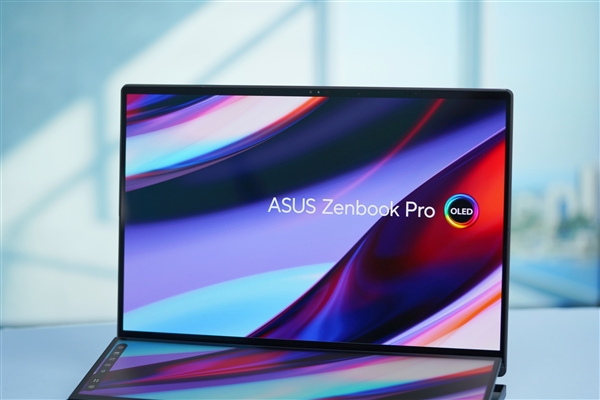14英寸机身塞下18英寸屏!华硕灵耀X 双屏Pro 2023图赏(图8) 14英寸机身塞下18英寸屏!华硕灵耀X 双屏Pro 2023图赏(图8)