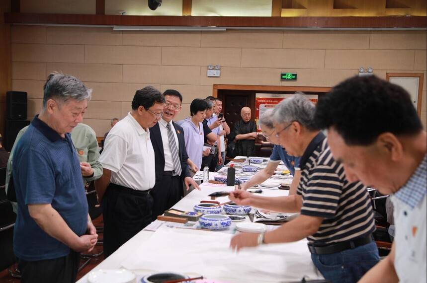 纪念中国人民抗日战争胜利80周年主题笔会在京举办(图12) 纪念中国人民抗日战争胜利80周年主题笔会在京举办(图12)