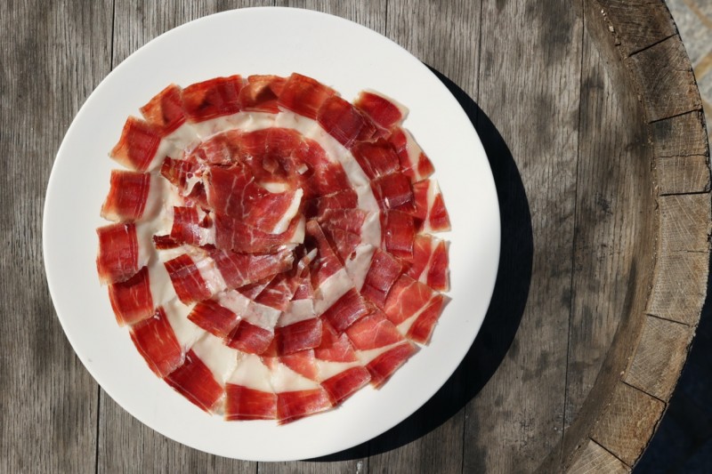 全球知名米其林星厨共赴西班牙 深度体验伊比利亚火腿的前世今生(图18) 全球知名米其林星厨共赴西班牙 深度体验伊比利亚火腿的前世今生(图18)